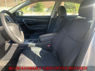 2017 Nissan Altima 2.5   - Photo 10 - St. Louis, MO 63116