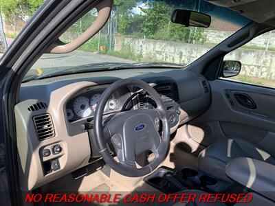 2001 Ford Escape XLT   - Photo 9 - St. Louis, MO 63116