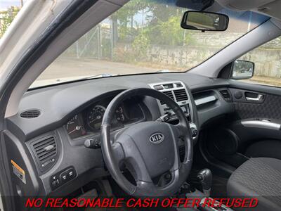 2008 Kia Sportage LX - Photo 9 - St. Louis, MO 63116