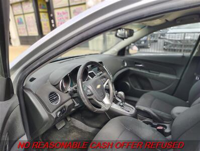 2011 Chevrolet Cruze LT   - Photo 6 - St. Louis, MO 63116
