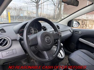 2011 Mazda Mazda2 Touring   - Photo 9 - St. Louis, MO 63116