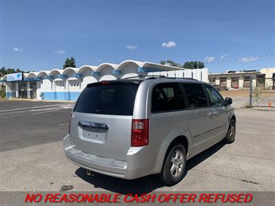 2008 Dodge Grand Caravan SXT   - Photo 5 - St. Louis, MO 63116