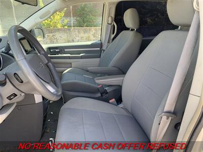 2008 Dodge Grand Caravan SXT   - Photo 10 - St. Louis, MO 63116