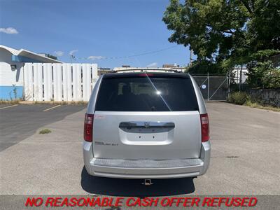 2008 Dodge Grand Caravan SXT   - Photo 4 - St. Louis, MO 63116