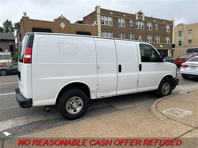 2017 Chevrolet Express 2500   - Photo 2 - St. Louis, MO 63116