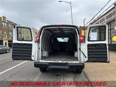 2017 Chevrolet Express 2500   - Photo 4 - St. Louis, MO 63116