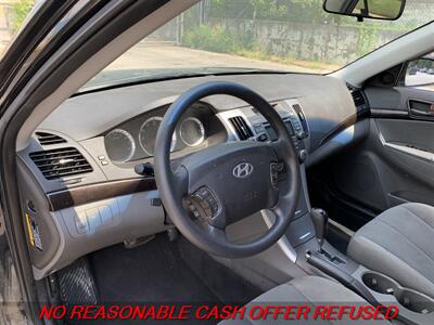 2010 Hyundai SONATA GLS   - Photo 8 - St. Louis, MO 63116