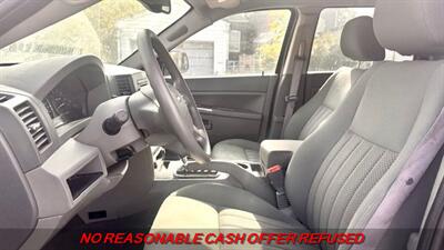 2005 Jeep Grand Cherokee Laredo   - Photo 10 - St. Louis, MO 63116