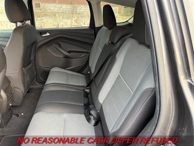 2015 Ford Escape SE   - Photo 11 - St. Louis, MO 63116