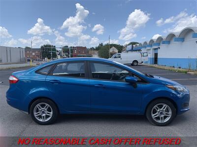 2017 Ford Fiesta SE   - Photo 6 - St. Louis, MO 63116