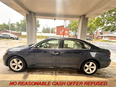 2013 Volkswagen Passat SE PZEV   - Photo 2 - St. Louis, MO 63116