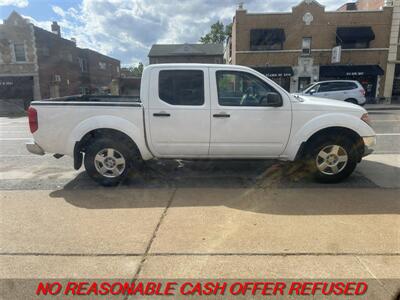 2008 Nissan Frontier SE V6   - Photo 3 - St. Louis, MO 63116
