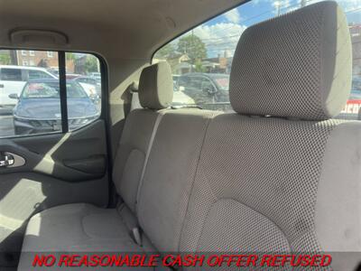 2008 Nissan Frontier SE V6   - Photo 9 - St. Louis, MO 63116