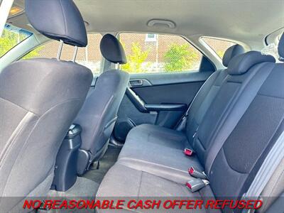 2012 Kia Forte5 EX   - Photo 10 - St. Louis, MO 63116