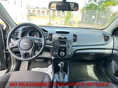 2012 Kia Forte5 EX   - Photo 11 - St. Louis, MO 63116