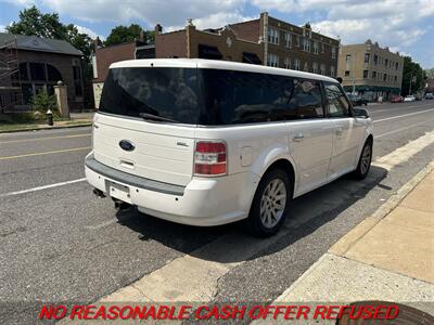 2011 Ford Flex SEL   - Photo 5 - St. Louis, MO 63116