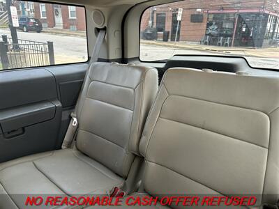 2011 Ford Flex SEL   - Photo 10 - St. Louis, MO 63116