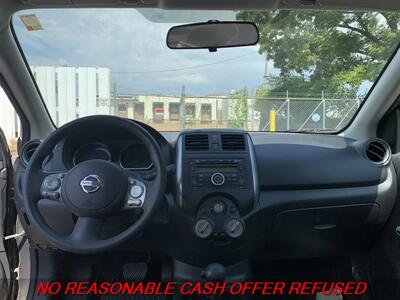 2012 Nissan Versa 1.6 SL   - Photo 11 - St. Louis, MO 63116