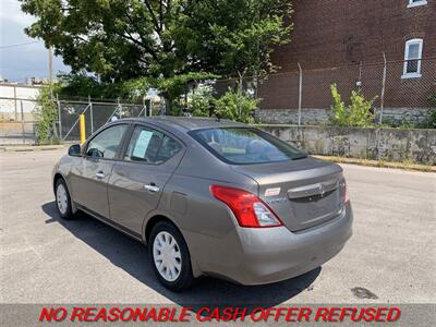2012 Nissan Versa 1.6 SL   - Photo 3 - St. Louis, MO 63116