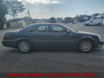 2010 Cadillac DTS Premium Collection   - Photo 3 - St. Louis, MO 63116