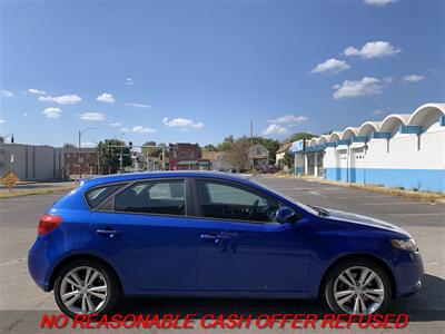 2011 Kia Forte5 SX   - Photo 6 - St. Louis, MO 63116