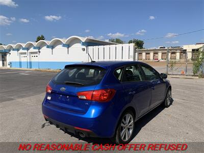 2011 Kia Forte5 SX   - Photo 5 - St. Louis, MO 63116