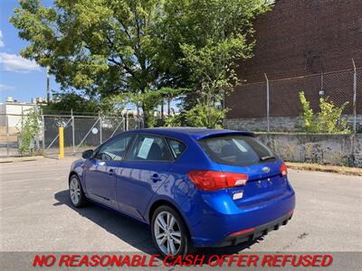 2011 Kia Forte5 SX   - Photo 3 - St. Louis, MO 63116