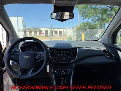 2019 Chevrolet Trax LS   - Photo 12 - St. Louis, MO 63116