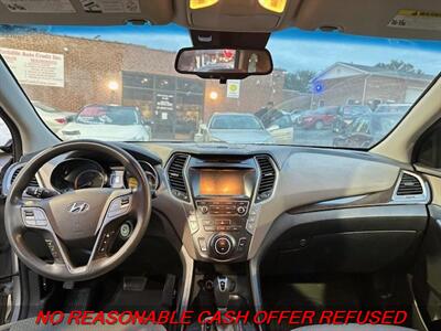 2017 Hyundai SANTA FE SE   - Photo 12 - St. Louis, MO 63116