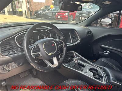 2015 Dodge Challenger SXT Plus   - Photo 9 - St. Louis, MO 63116