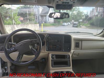 2005 Chevrolet Tahoe LT   - Photo 10 - St. Louis, MO 63116