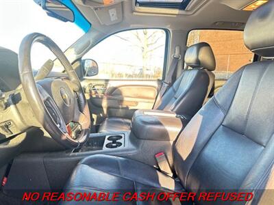 2012 Chevrolet Suburban LT - Photo 10 - St. Louis, MO 63116