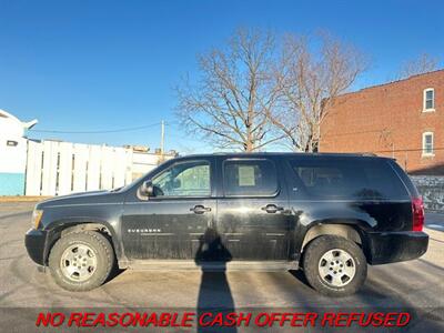 2012 Chevrolet Suburban LT - Photo 2 - St. Louis, MO 63116