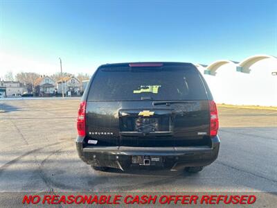 2012 Chevrolet Suburban LT - Photo 4 - St. Louis, MO 63116