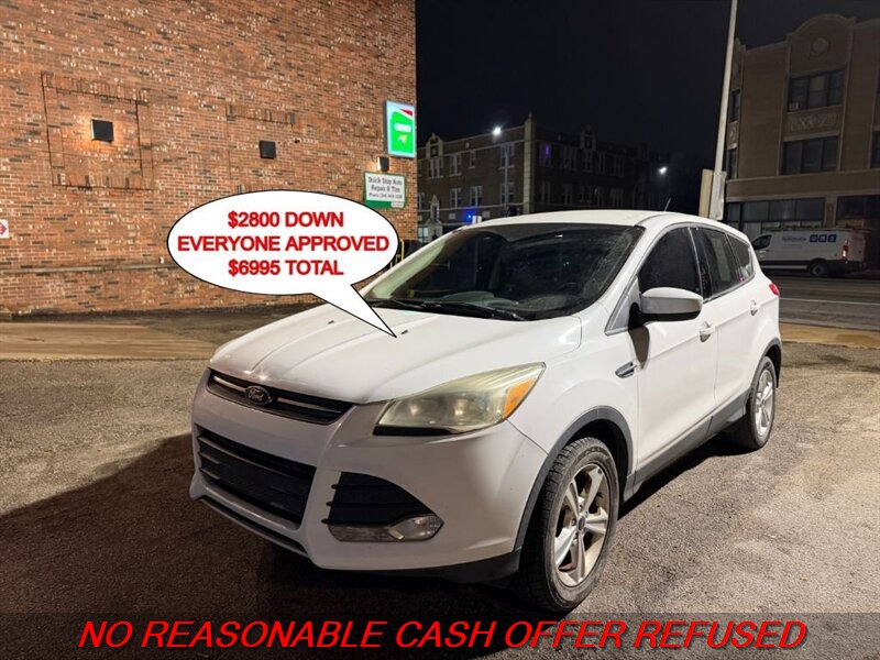 2015 Ford Escape SE   - Photo 1 - St. Louis, MO 63116