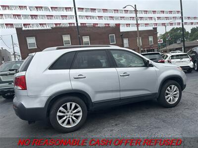 2011 Kia Sorento LX   - Photo 3 - St. Louis, MO 63116