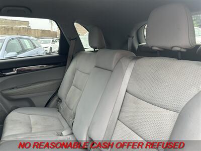2011 Kia Sorento LX   - Photo 7 - St. Louis, MO 63116