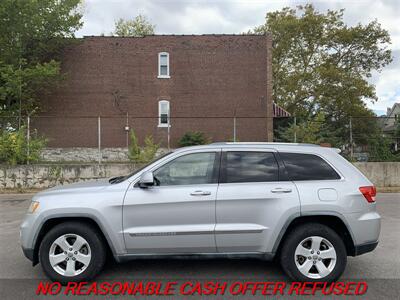 2011 Jeep Grand Cherokee Laredo   - Photo 2 - St. Louis, MO 63116