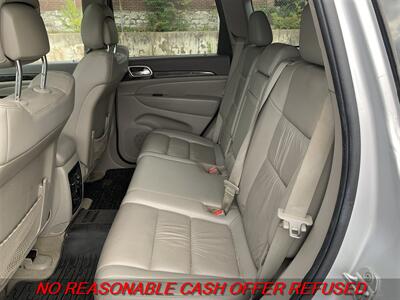 2011 Jeep Grand Cherokee Laredo   - Photo 11 - St. Louis, MO 63116