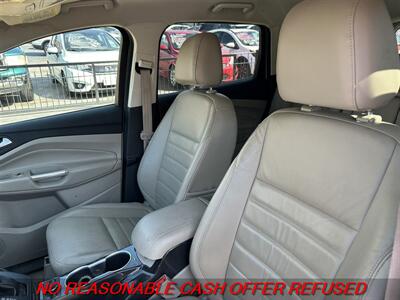 2016 Ford Escape Titanium   - Photo 9 - St. Louis, MO 63116