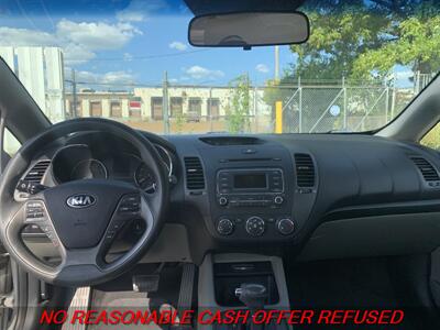 2015 Kia Forte LX   - Photo 11 - St. Louis, MO 63116