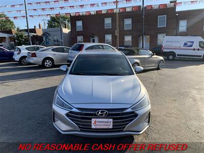 2019 Hyundai ELANTRA SE   - Photo 8 - St. Louis, MO 63116