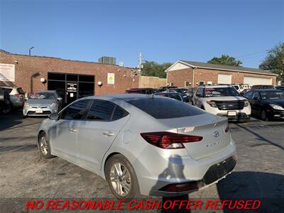 2019 Hyundai ELANTRA SE   - Photo 3 - St. Louis, MO 63116