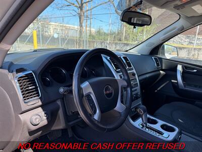 2011 GMC Acadia SL   - Photo 9 - St. Louis, MO 63116