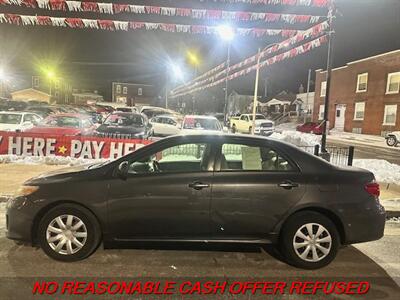 2011 Toyota Corolla LE   - Photo 2 - St. Louis, MO 63116