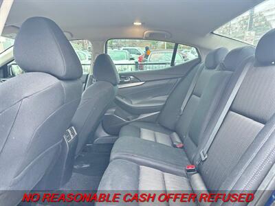 2018 Nissan Maxima 3.5 S   - Photo 11 - St. Louis, MO 63116