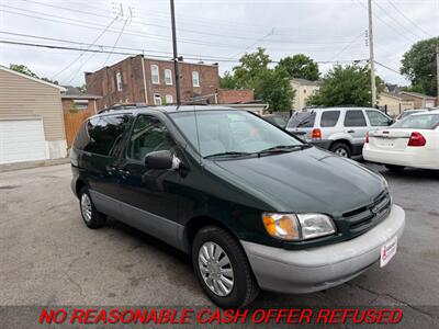 2000 Toyota Sienna LE   - Photo 7 - St. Louis, MO 63116