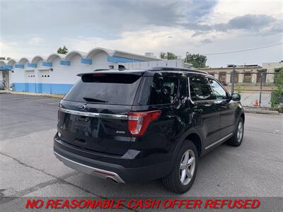 2017 Ford Explorer XLT   - Photo 5 - St. Louis, MO 63116