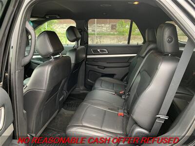 2017 Ford Explorer XLT   - Photo 11 - St. Louis, MO 63116