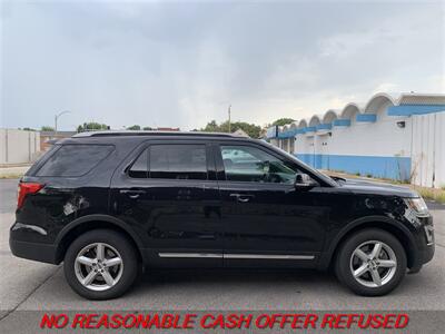 2017 Ford Explorer XLT   - Photo 6 - St. Louis, MO 63116